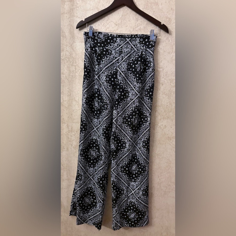 Monteau Los Angeles Paisley Print Pants - Picture 3 of 6